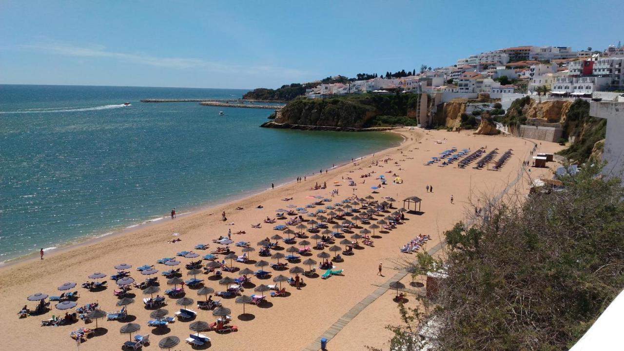 Albufeira Tradicional Beach Apartment Luaran gambar